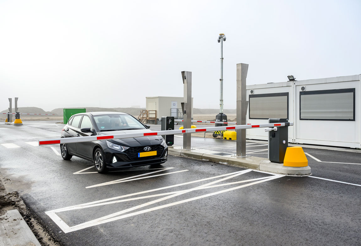 Toegangscontrole op bouwplaatsen: van open terrein naar beheersbare zone