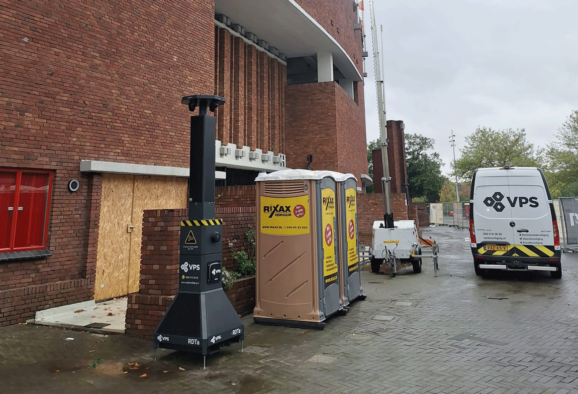 VPS RDTa-cameramasten op het terrein van het Olympisch Stadion Amsterdam